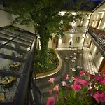 Hotel At The White Lily