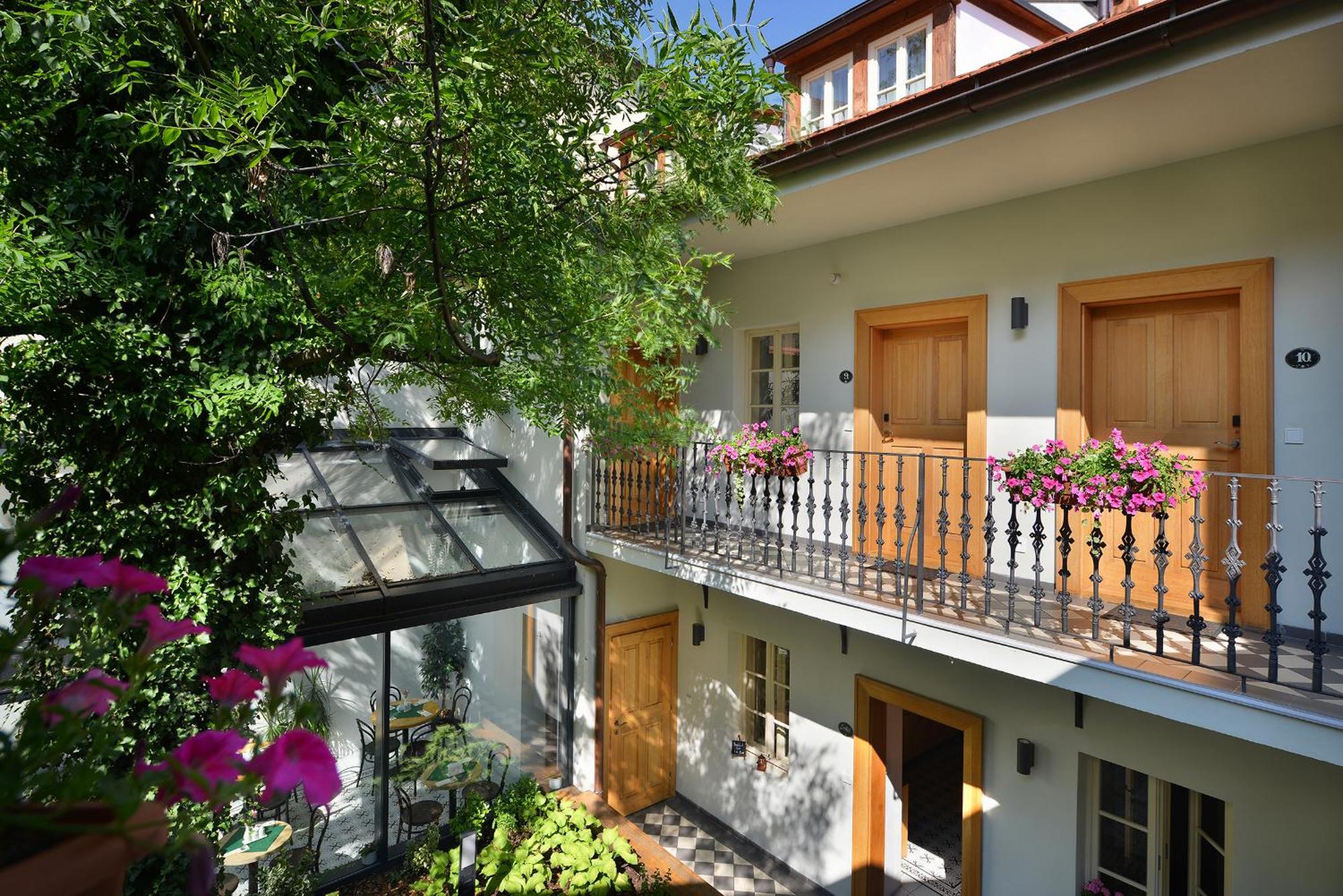 U Bílé Lilie 4* Praha